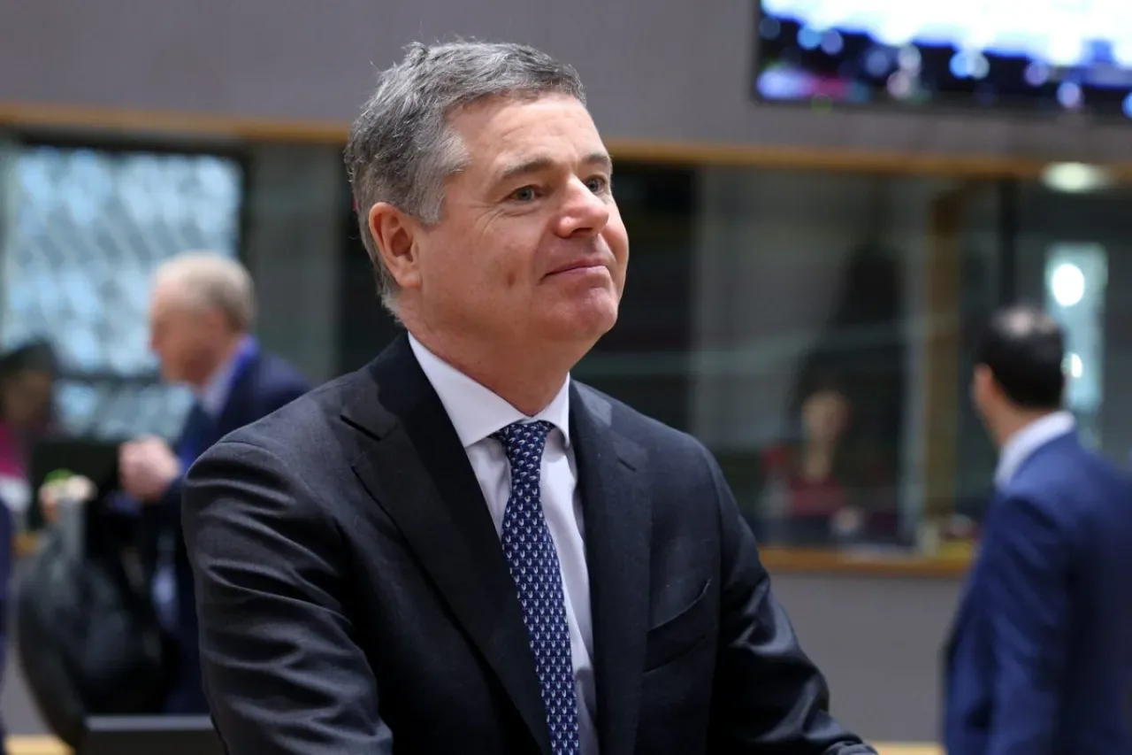 Yunanistan ve Bakanları Eurogroup Başkanlığı İçin Yarışacak Yunanistan ve Bakanları Eurogroup Başkanlığı İçin Yarışacak