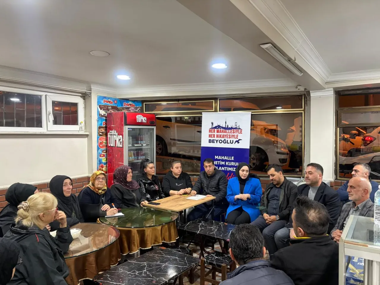 AK Parti Beyoğlu, Sütlüce Mahallesi'nde Yönetim Kurulu Toplantısı Gerçekleştirdi AK Parti Beyoğlu, Sütlüce Mahallesi'nde Yönetim Kurulu Toplantısı Gerçekleştirdi