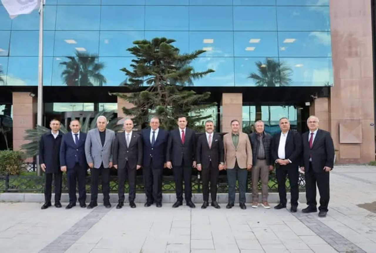 İhracatın Artırılması İçin Hububat ve Bakliyat Sektörü İzmir'de Masaya Yatırıldı İhracatın Artırılması İçin Hububat ve Bakliyat Sektörü İzmir'de Masaya Yatırıldı