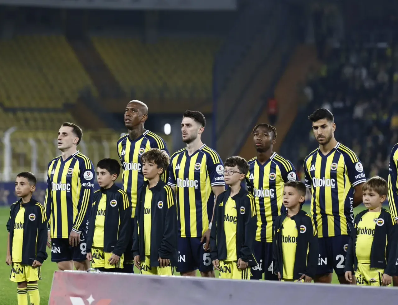 Fenerbahçe, Galatasaray Derbisi İçin SereMoni Paketlerini Satışa Çıkardı Fenerbahçe, Galatasaray Derbisi İçin SereMoni Paketlerini Satışa Çıkardı