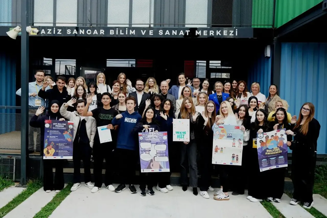 Beylikdüzü, Erasmus Programı Kapsamında Polonyalı ve Türk Öğrencileri Ağırladı Beylikdüzü, Erasmus Programı Kapsamında Polonyalı ve Türk Öğrencileri Ağırladı