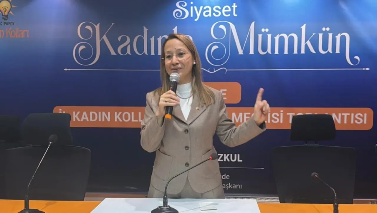 AK Parti Niğde İl Kadın Kolları Danışma Meclisi Coşkulu Bir Şekilde Toplandı AK Parti Niğde İl Kadın Kolları Danışma Meclisi Coşkulu Bir Şekilde Toplandı