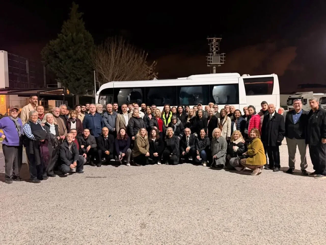 CHP Kadıköy İlçe Örgütü, Kurultay İçin Ankara'ya Hareket Etti CHP Kadıköy İlçe Örgütü, Kurultay İçin Ankara'ya Hareket Etti