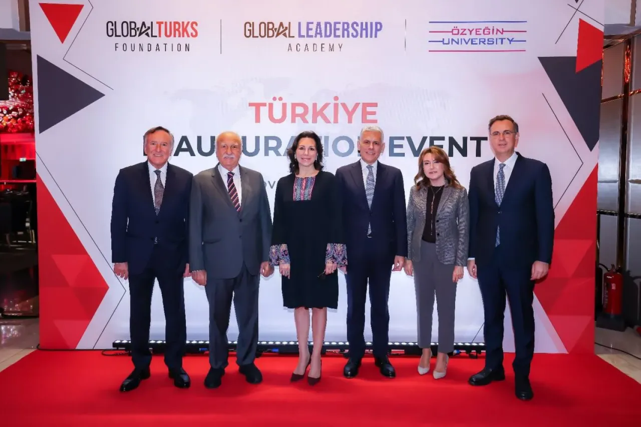 Özyeğin Üniversitesi ve Global Turks Vakfı'ndan Yeni Nesil Liderler İçin Global Liderlik Akademisi Özyeğin Üniversitesi ve Global Turks Vakfı'ndan Yeni Nesil Liderler İçin Global Liderlik Akademisi