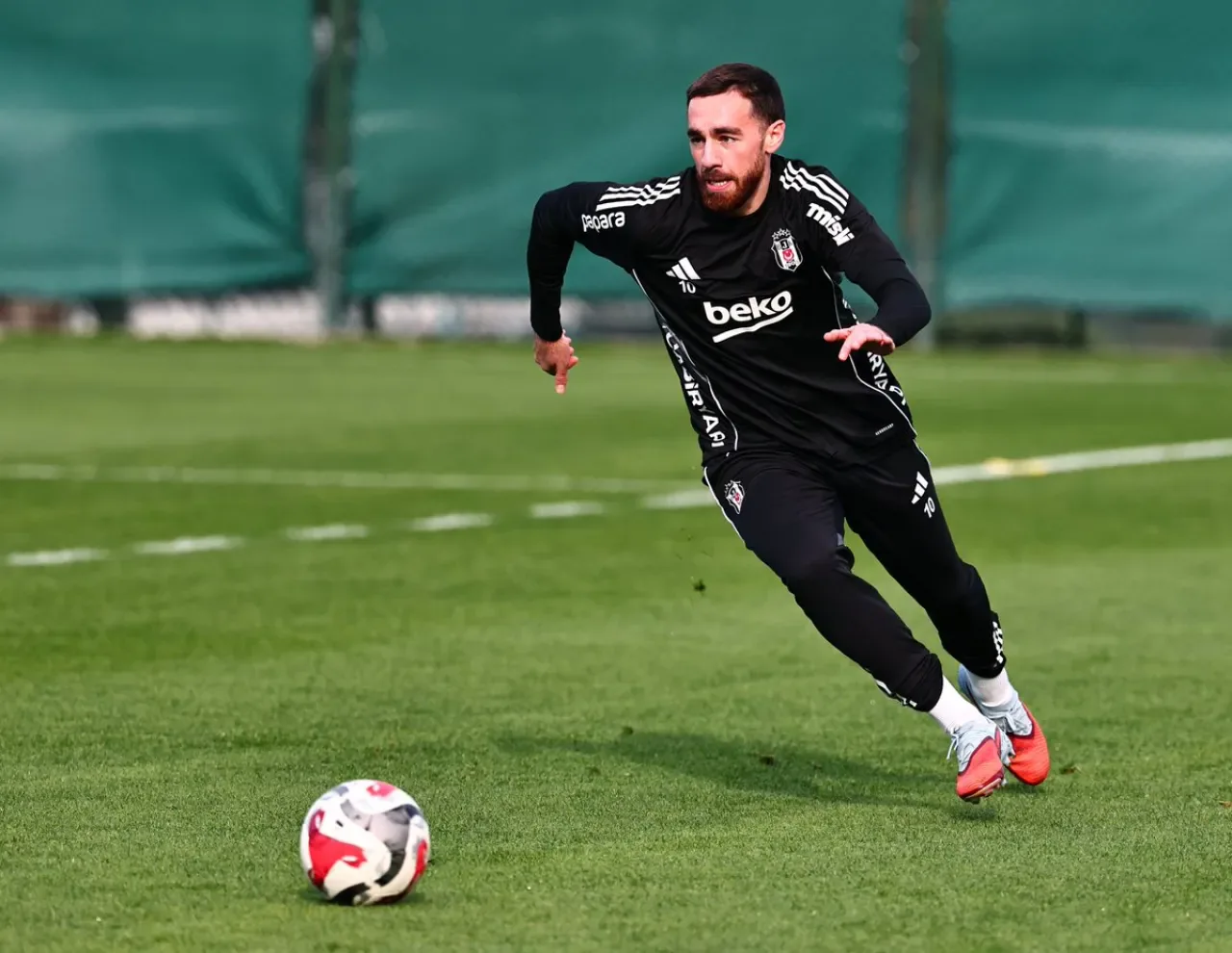 Beşiktaş, Fatih Karagümrük Maçına Hazırlanıyor Beşiktaş, Fatih Karagümrük Maçına Hazırlanıyor
