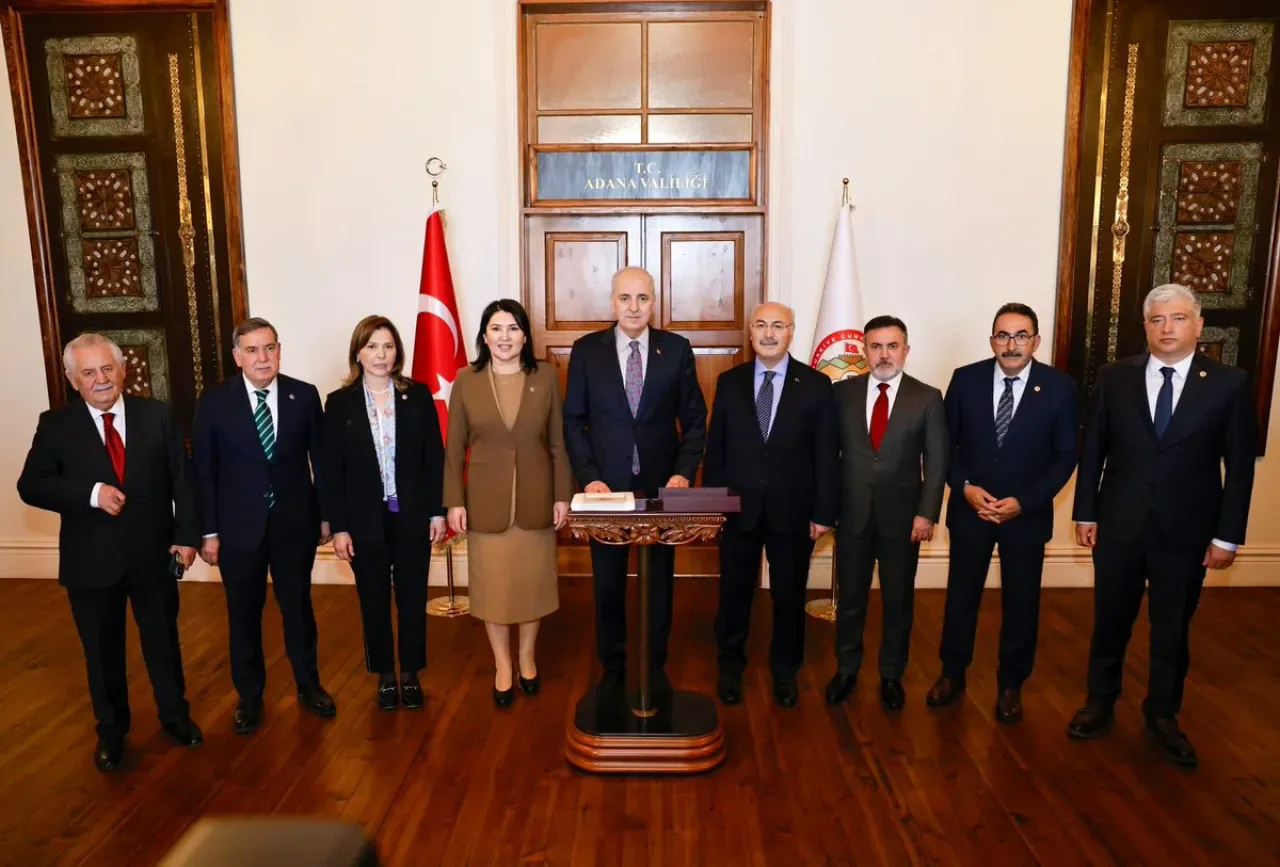 AK Parti Adana Milletvekili Kurtulmuş, Vali Köşger ile Görüştü AK Parti Adana Milletvekili Kurtulmuş, Vali Köşger ile Görüştü