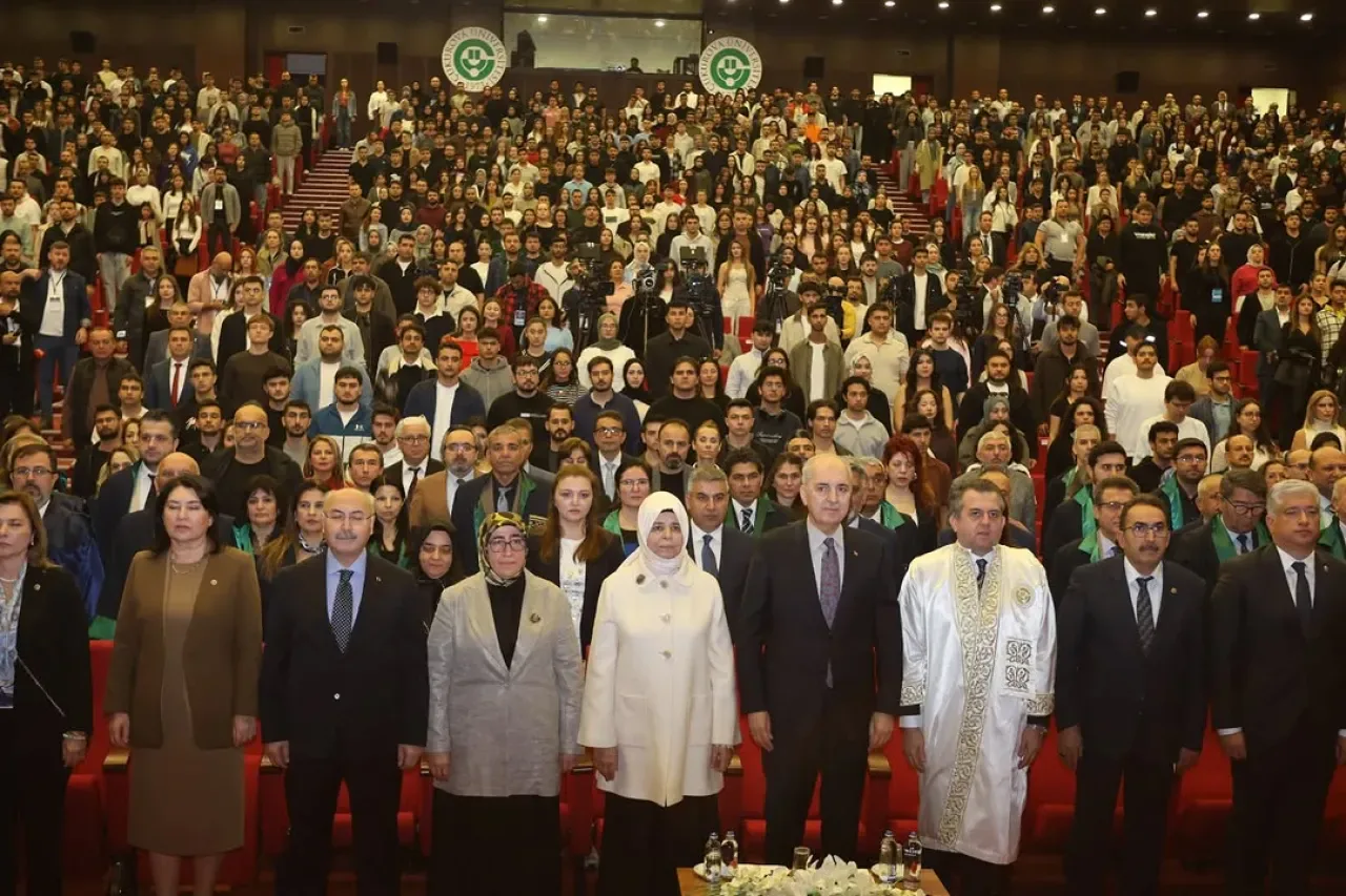 Adana'da Akademik Yıl Açılışı: Türkiye Yüzyılı'na Bilimle İlk Adım Adana'da Akademik Yıl Açılışı: Türkiye Yüzyılı'na Bilimle İlk Adım