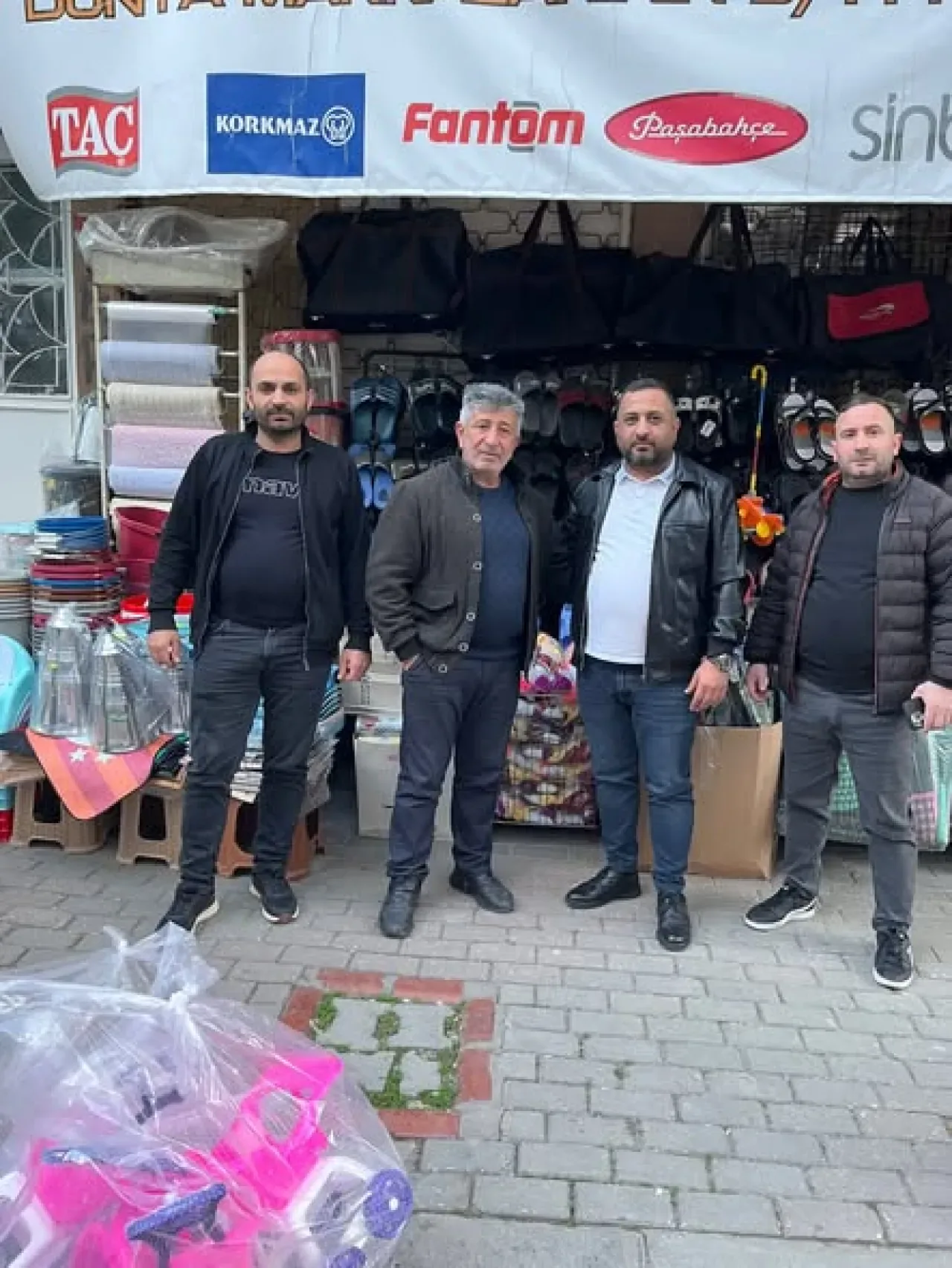 MHP Bağcılar'dan Esnaf Ziyareti: "Derdin Derdimizdir" MHP Bağcılar'dan Esnaf Ziyareti: "Derdin Derdimizdir"