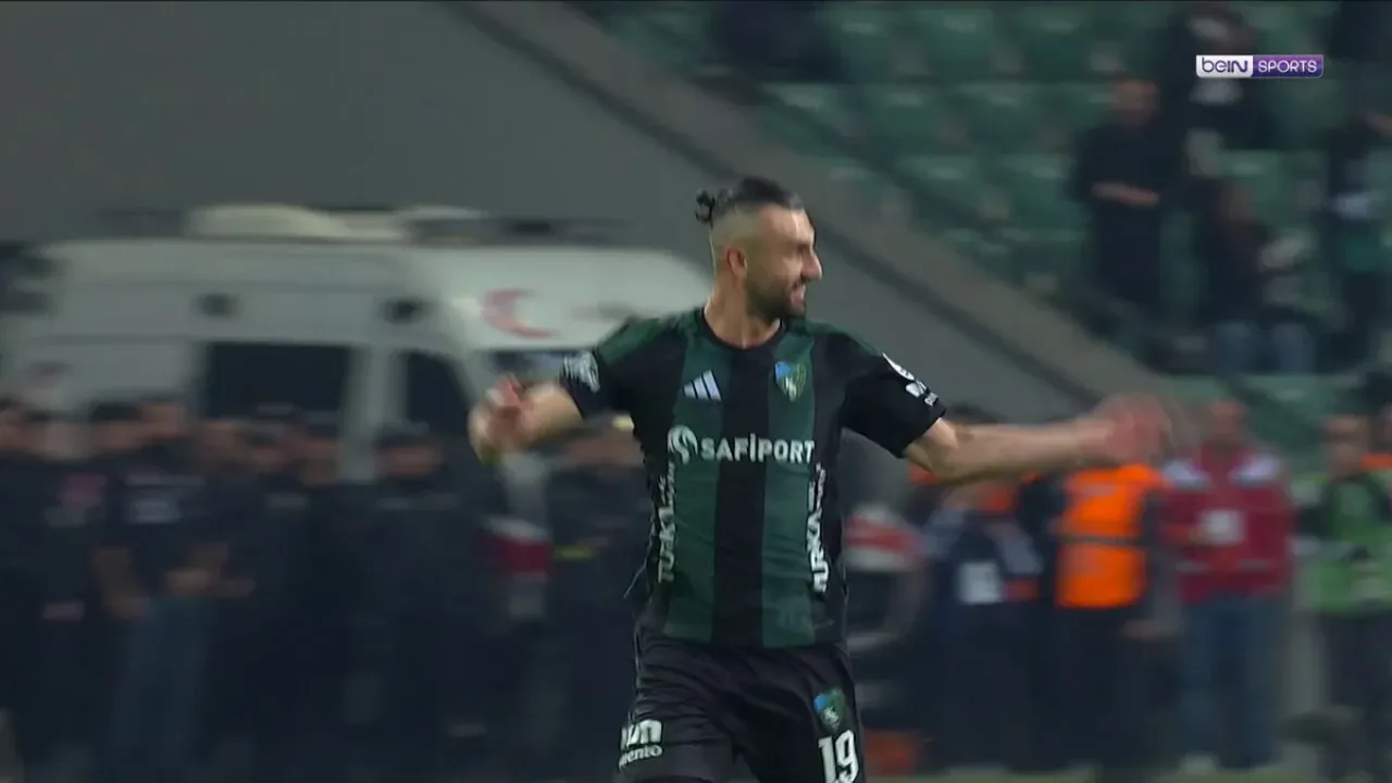 Serdar Dursun'un Kafa Golü Kocaelispor'a 3 Puanı Getirdi Serdar Dursun'un Kafa Golü Kocaelispor'a 3 Puanı Getirdi