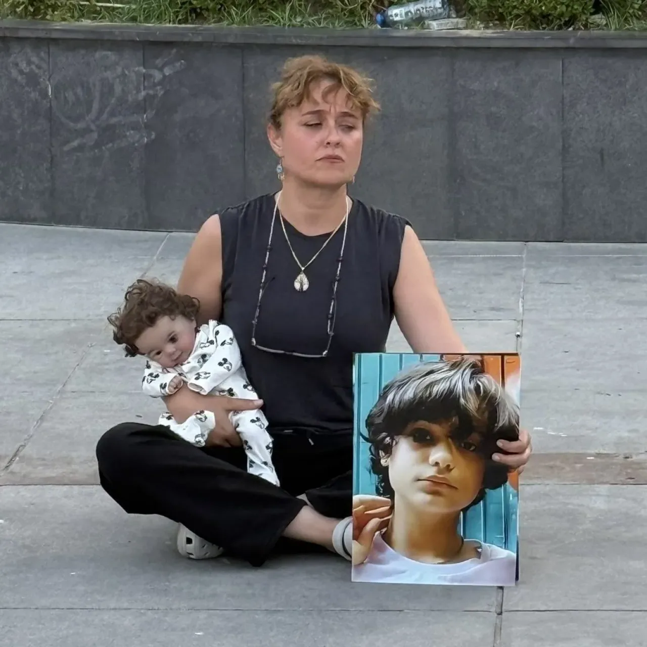 Yasemin Minguzzi: "Oğlum Ahmet Kendi İradesiyle Müslüman Oldu" Yasemin Minguzzi: "Oğlum Ahmet Kendi İradesiyle Müslüman Oldu"