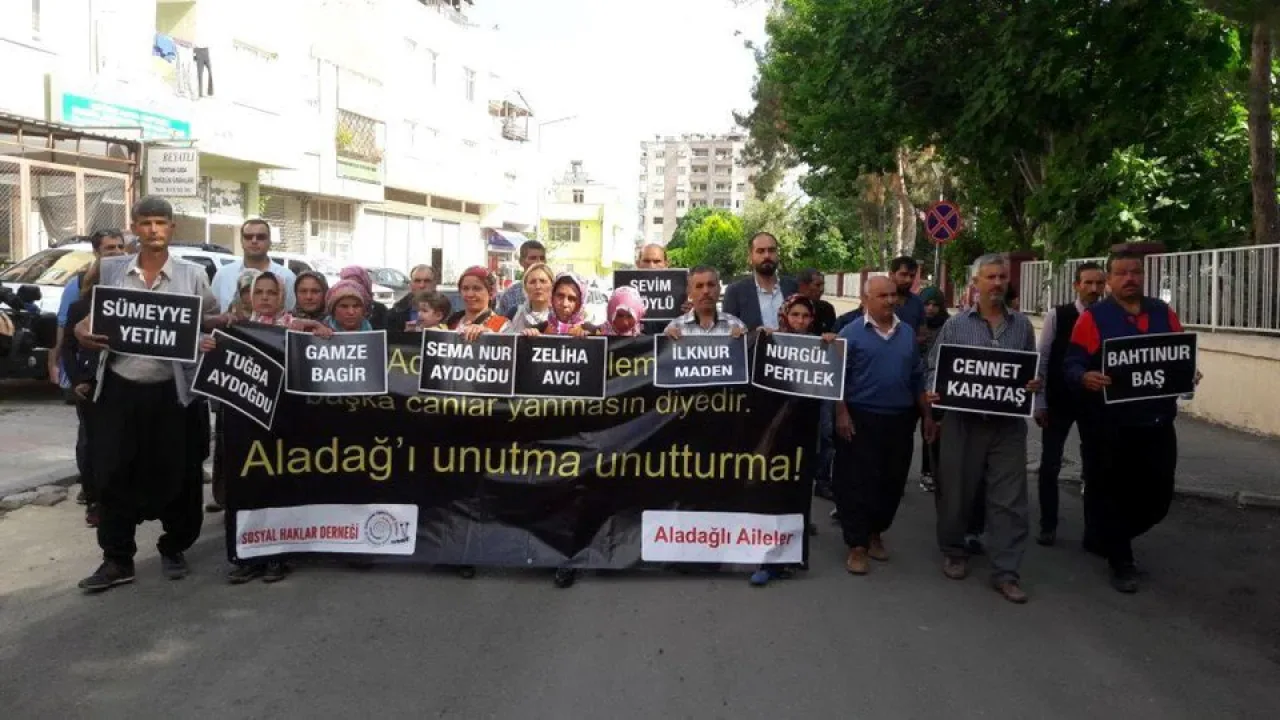 Aladağ Yurt Yangını Kurbanları Anıldı: Adalet Talebi Yinelendi Aladağ Yurt Yangını Kurbanları Anıldı: Adalet Talebi Yinelendi