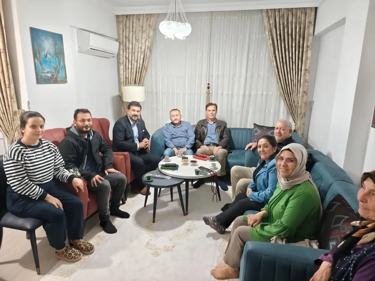 Muratpaşa AK Parti İlçe Başkanı ve Teşkilat Başkanı Konuksever Mahallesi'nde Ziyaret Gerçekleştirdi Muratpaşa AK Parti İlçe Başkanı ve Teşkilat Başkanı Konuksever Mahallesi'nde Ziyaret Gerçekleştirdi