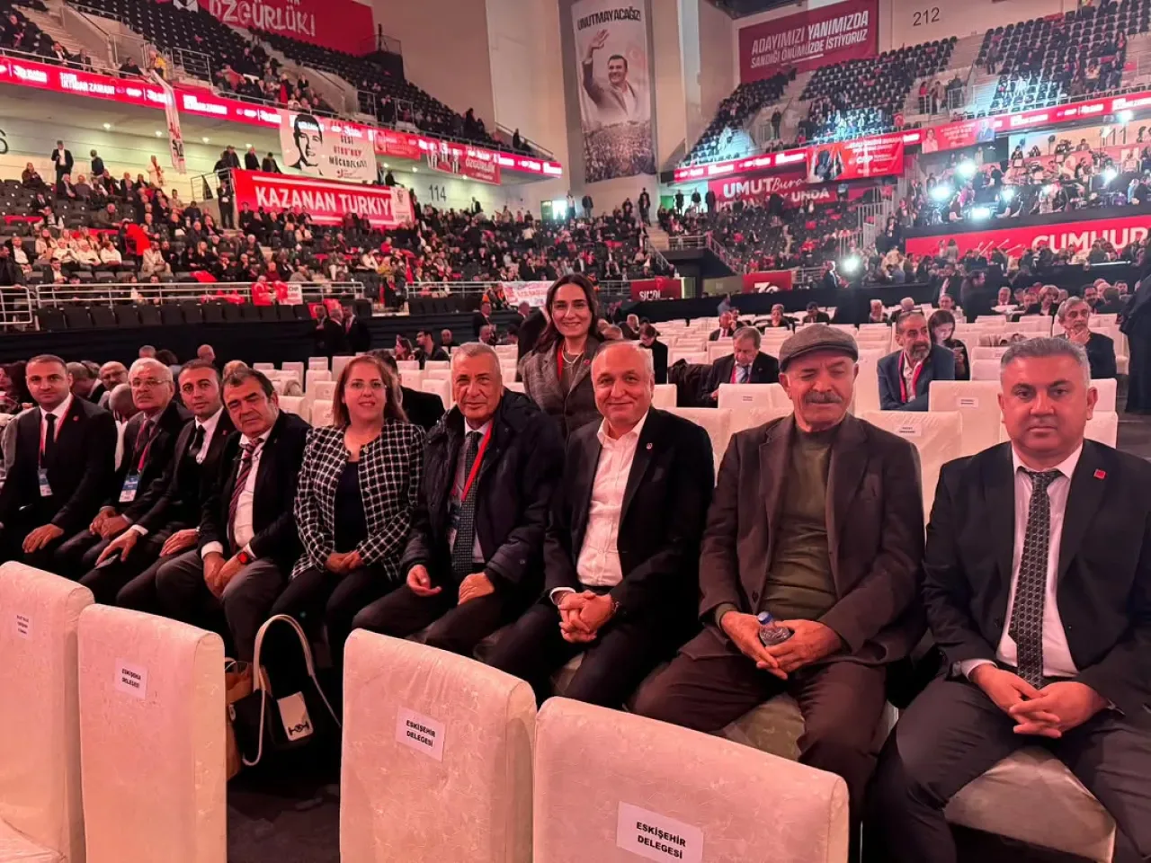 CHP'nin 39. Olağan Kurultayında Genel Başkan Özgür Özel Tek Aday CHP'nin 39. Olağan Kurultayında Genel Başkan Özgür Özel Tek Aday