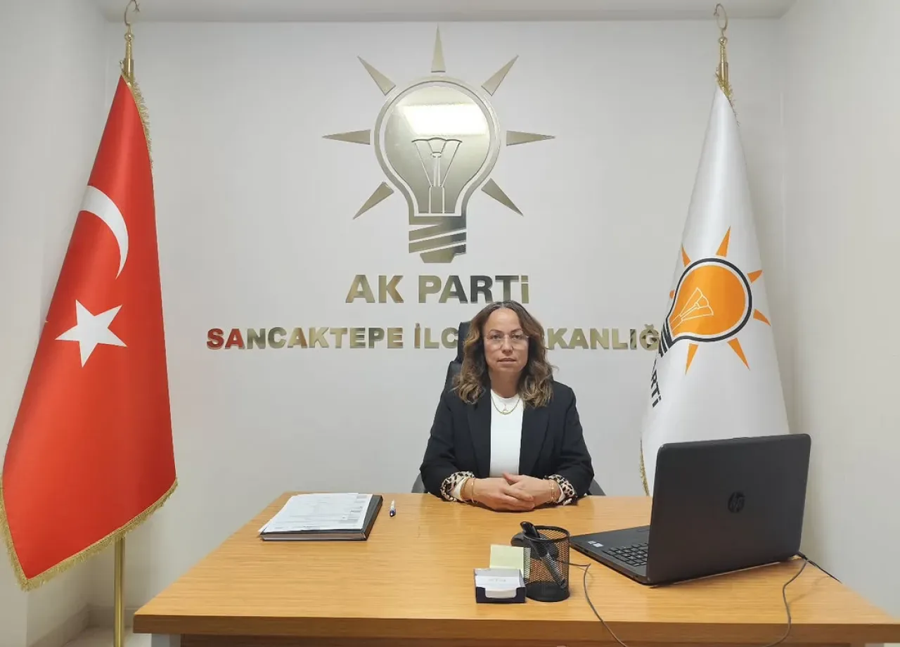 Sancaktepe AK Parti İlçe Başkanlığı'nda Nöbetçi Yönetim Kurulu Üyesi Aysel Yıldız Görev Başında Sancaktepe AK Parti İlçe Başkanlığı'nda Nöbetçi Yönetim Kurulu Üyesi Aysel Yıldız Görev Başında