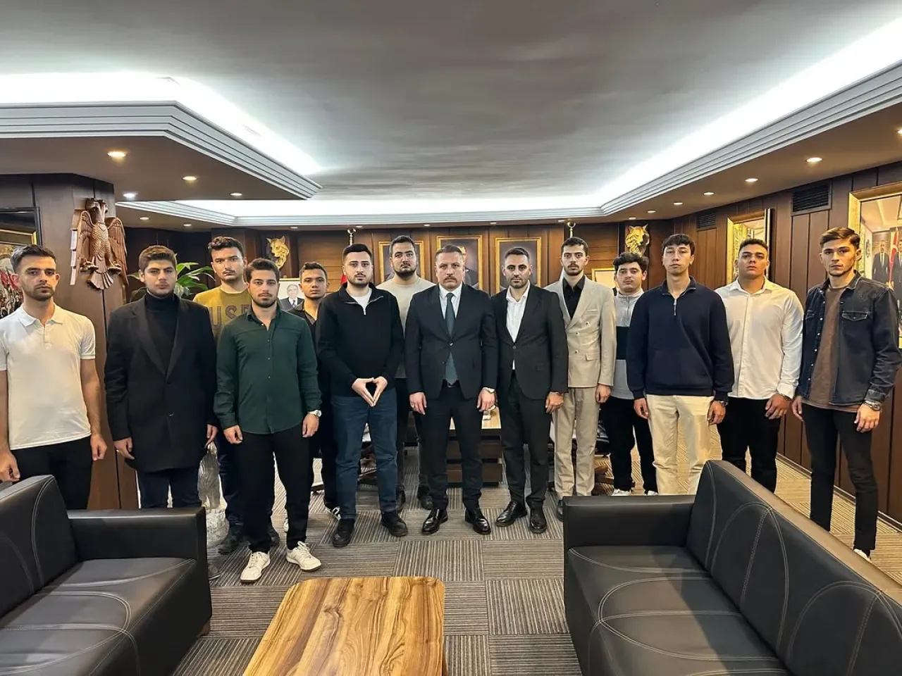 Adana Ülkü Ocakları'ndan Çukurova Üniversitesi'nde Stratejik Toplantı Adana Ülkü Ocakları'ndan Çukurova Üniversitesi'nde Stratejik Toplantı