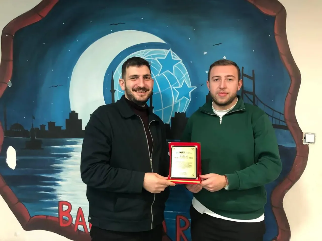 Anadolu Gençlik Derneği Bağcılar Liseler Komisyonu, Ayın En İyi İlçe Lise Komisyonu Ödülü'nü Aldı Anadolu Gençlik Derneği Bağcılar Liseler Komisyonu, Ayın En İyi İlçe Lise Komisyonu Ödülü'nü Aldı