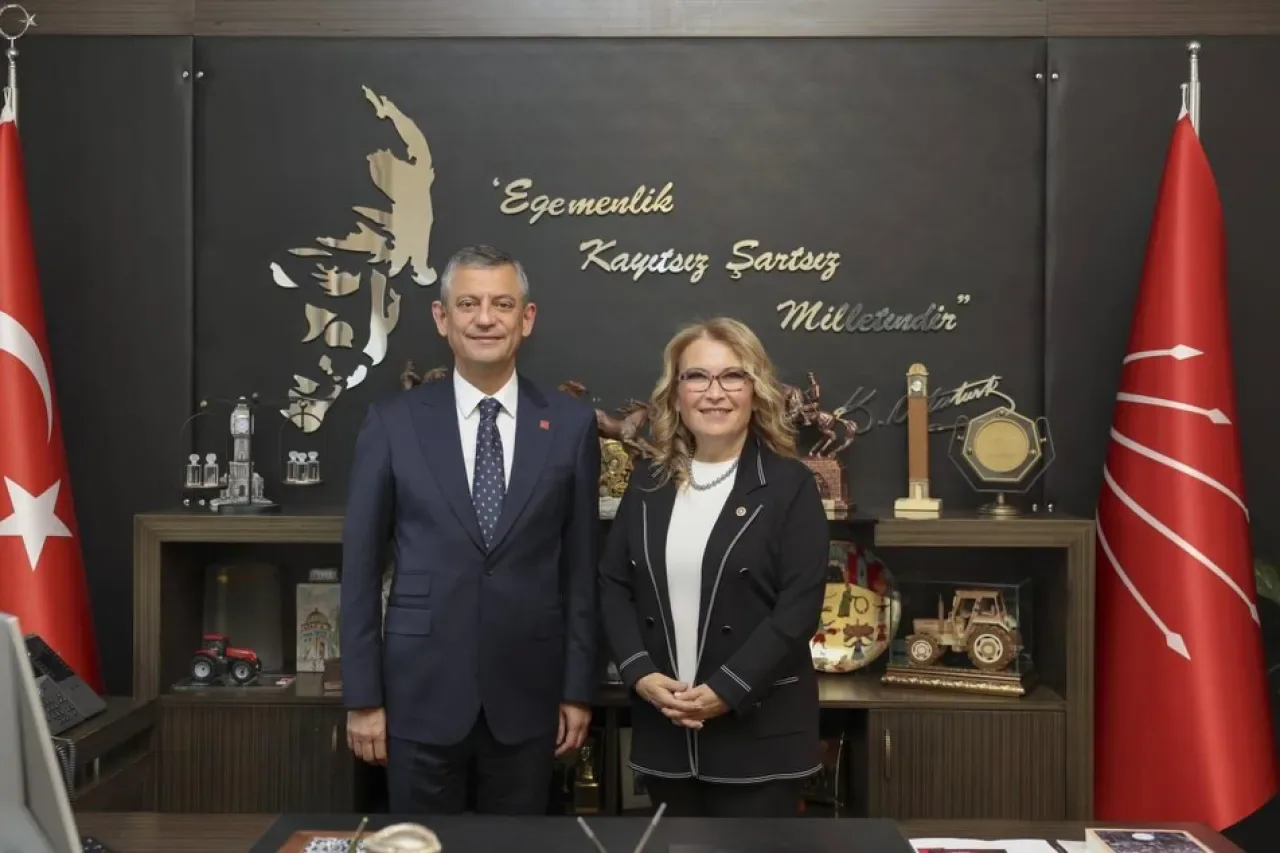 İYİ Partili Yanıkömeroğlu, CHP'nin Kurultay Sonuçlarını Değerlendirdi: "Şimdi İktidar Zamanı" İYİ Partili Yanıkömeroğlu, CHP'nin Kurultay Sonuçlarını Değerlendirdi: "Şimdi İktidar Zamanı"