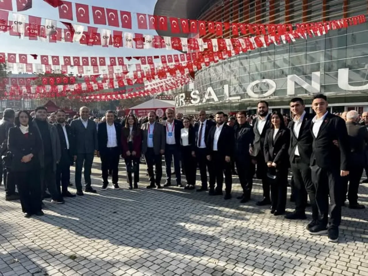 CHP Avcılar İlçe Teşkilatı, Ankara'daki 39. Olağan Kurultay'da CHP Avcılar İlçe Teşkilatı, Ankara'daki 39. Olağan Kurultay'da