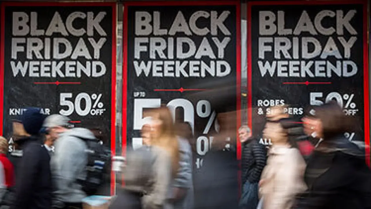 ABD'de Black Friday Alışverişleri Rekor Kırdı: 11.8 Milyar Dolar ABD'de Black Friday Alışverişleri Rekor Kırdı: 11.8 Milyar Dolar