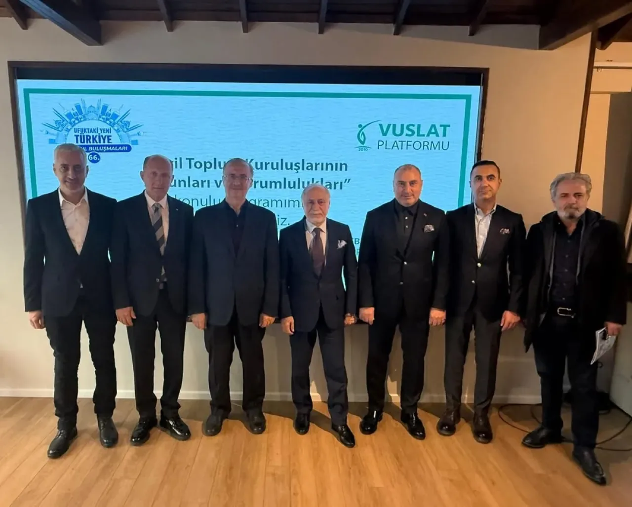 Ataşehir Kaymakamı Bekir Dinkırcı, İş Dünyasının Önde Gelen İsimleriyle Bir Araya Geldi Ataşehir Kaymakamı Bekir Dinkırcı, İş Dünyasının Önde Gelen İsimleriyle Bir Araya Geldi