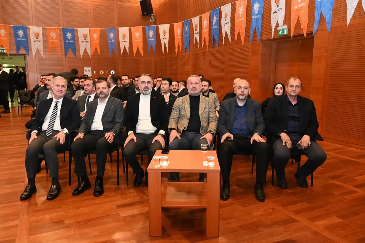 Bursa AK Parti Teşkilatı, 61. İl Danışma Meclisi Toplantısı'nı Gerçekleştirdi Bursa AK Parti Teşkilatı, 61. İl Danışma Meclisi Toplantısı'nı Gerçekleştirdi