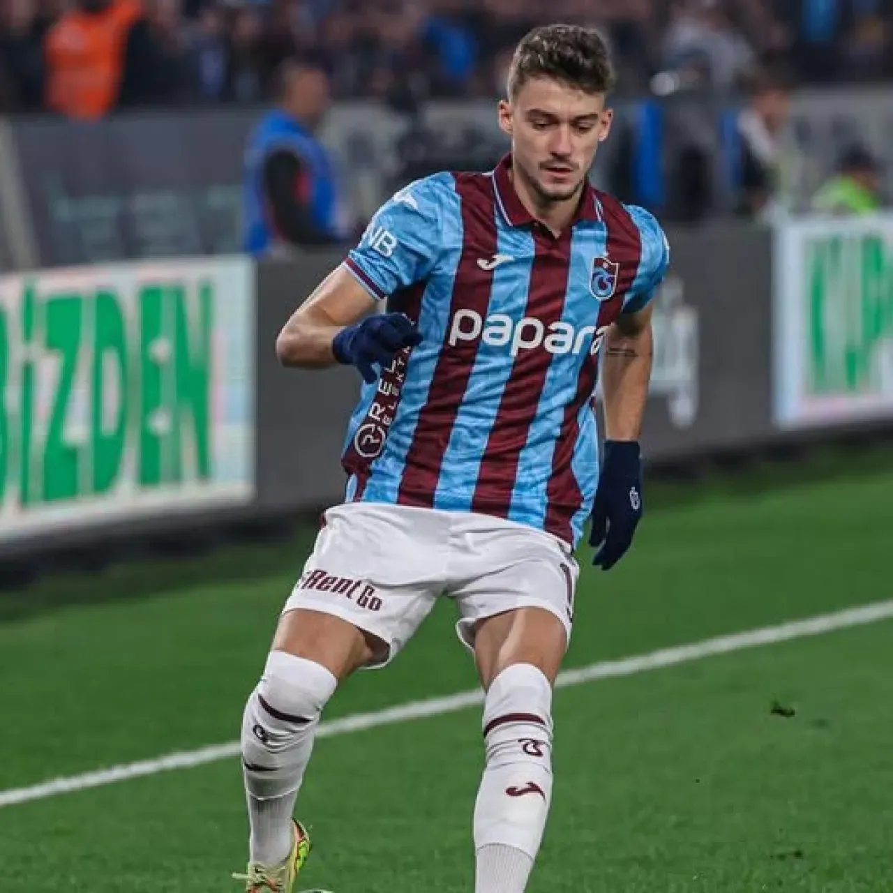 Ernest Muçi, Konyaspor'a Süper Lig'in İlk Frikik Golünü Attı Ernest Muçi, Konyaspor'a Süper Lig'in İlk Frikik Golünü Attı