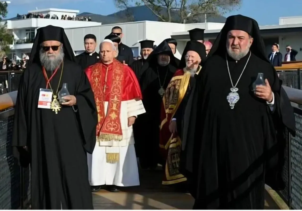 Papa'nın Türkiye Ziyareti ve Kiliselerin Tarihi: Büyük Şizma'dan Günümüze Papa'nın Türkiye Ziyareti ve Kiliselerin Tarihi: Büyük Şizma'dan Günümüze
