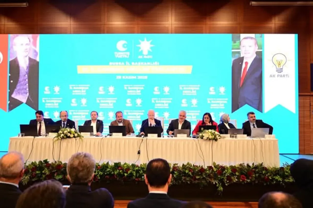 AK Parti Bursa'da 61. İl Danışma Meclisi Toplantısı Gerçekleştirildi AK Parti Bursa'da 61. İl Danışma Meclisi Toplantısı Gerçekleştirildi