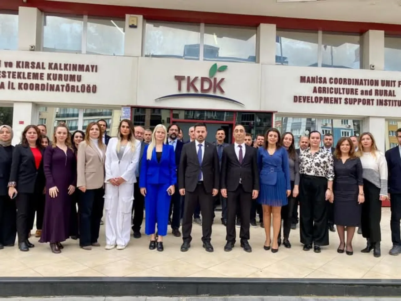 TKDK Başkanı Manisa'da Zeytin OSB ve Tarım Yatırımlarını İnceledi TKDK Başkanı Manisa'da Zeytin OSB ve Tarım Yatırımlarını İnceledi