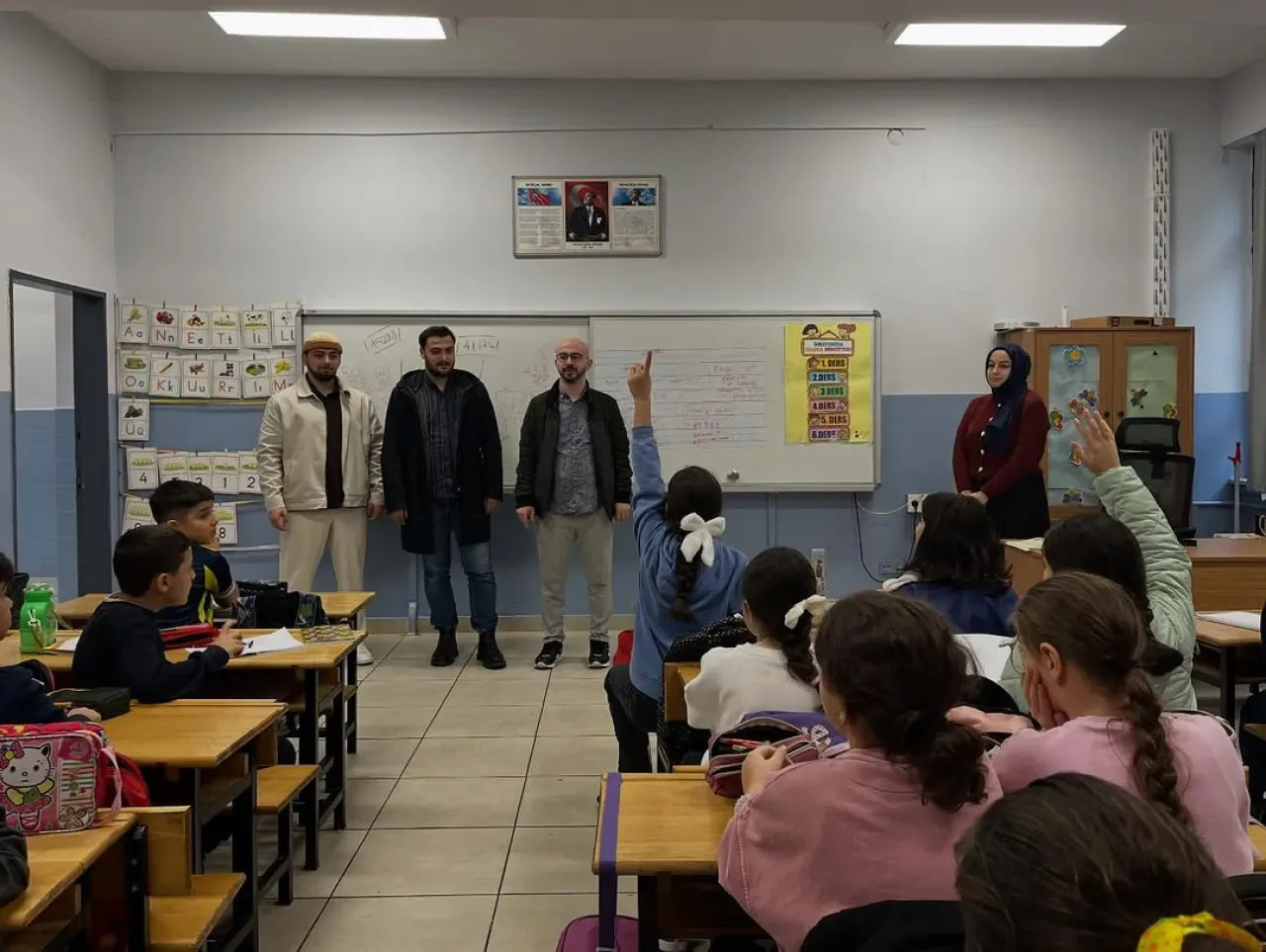 TÜGVA Pendik'te Öğrenciler Eğlenerek Öğreniyor TÜGVA Pendik'te Öğrenciler Eğlenerek Öğreniyor