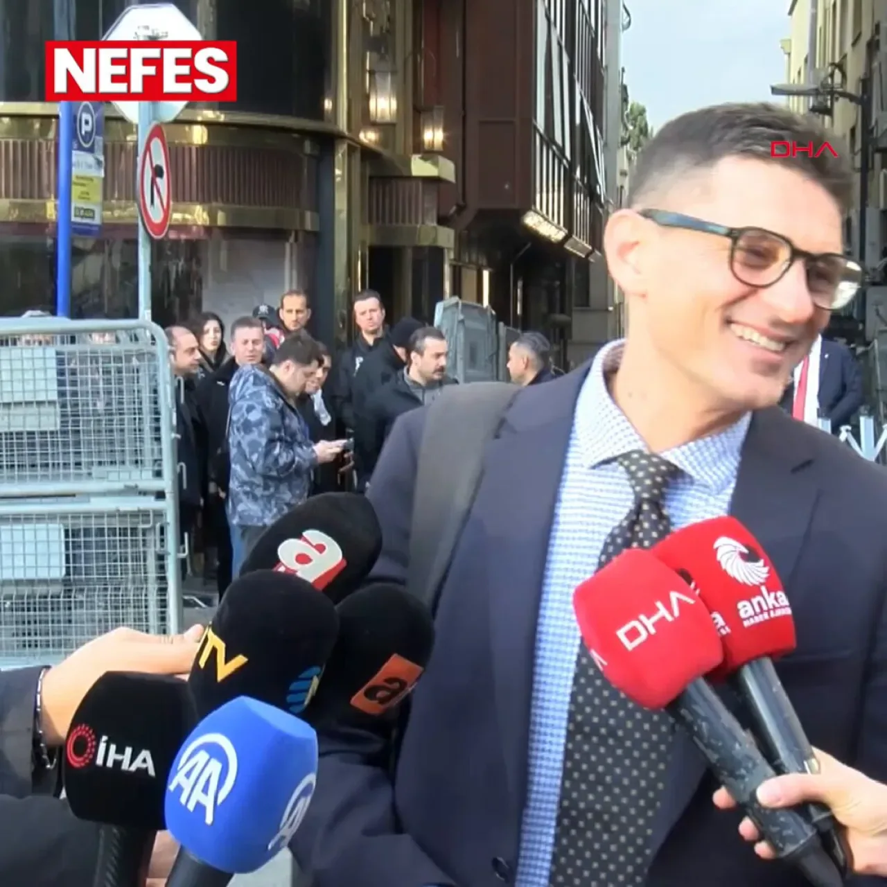 Ahmet Minguzzi'nin Babası Andrea, Papa ile Görüşme Anılarını Paylaştı Ahmet Minguzzi'nin Babası Andrea, Papa ile Görüşme Anılarını Paylaştı