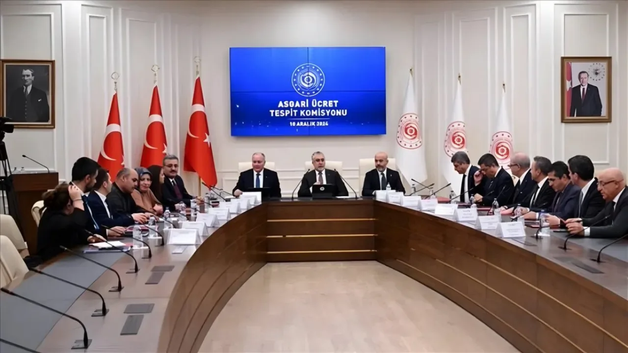 Asgari Ücret Görüşmelerinde Kritik Gelişme: İşçi Tarafı Toplantıya Katılmayacak Asgari Ücret Görüşmelerinde Kritik Gelişme: İşçi Tarafı Toplantıya Katılmayacak