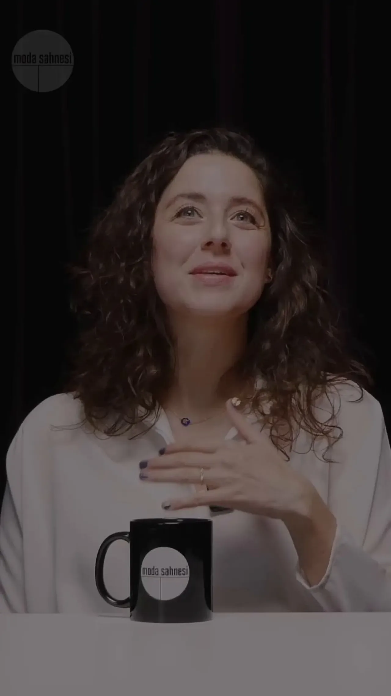 Melis Birkan, Moda Sahnesi'ndeki Oyunculuk Deneyimlerini Anlattı Melis Birkan, Moda Sahnesi'ndeki Oyunculuk Deneyimlerini Anlattı
