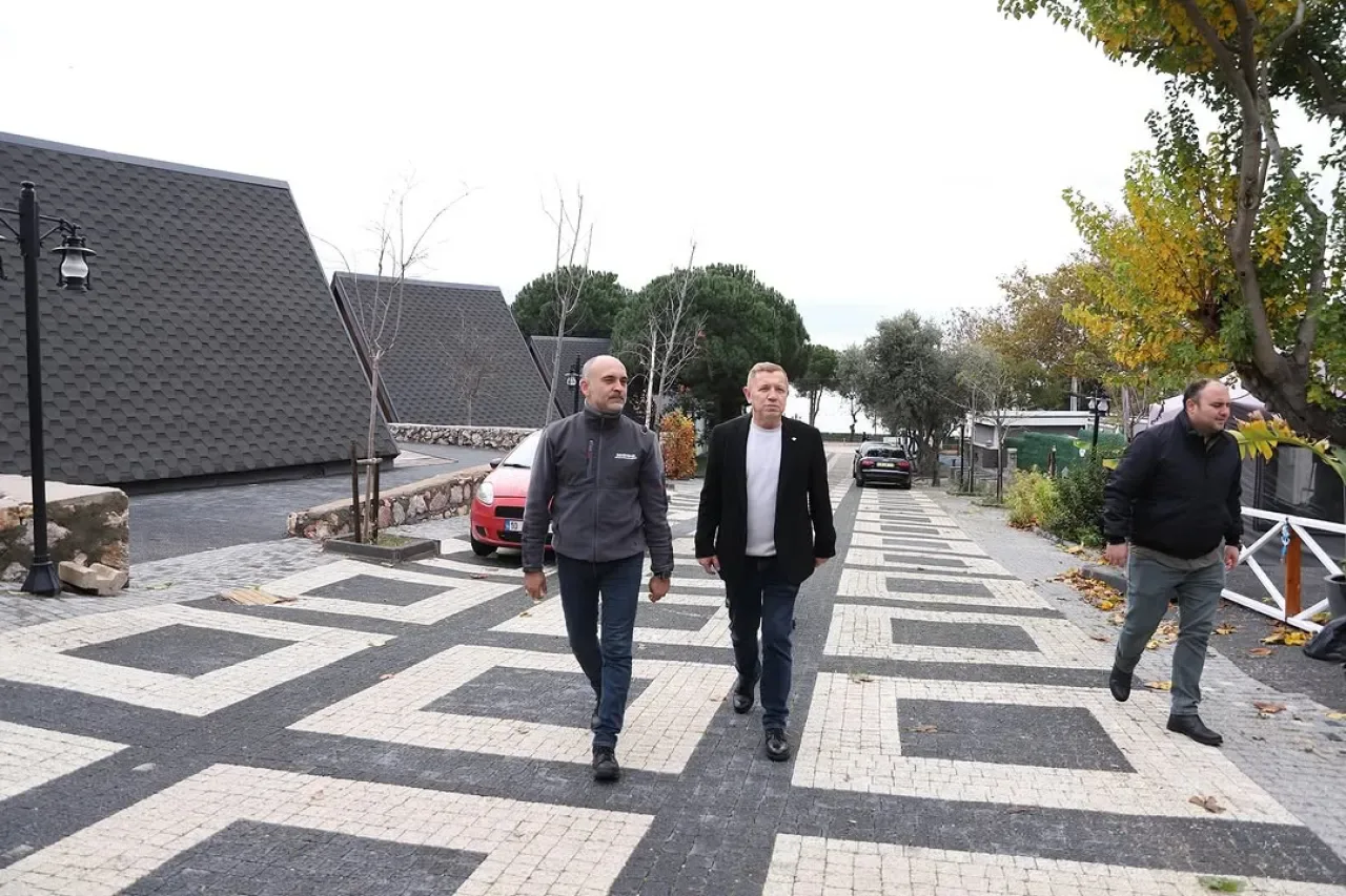 Bandırma Belediye Başkan Vekili Hayri Turna, Karavan Turizmini Yerinde İnceledi Bandırma Belediye Başkan Vekili Hayri Turna, Karavan Turizmini Yerinde İnceledi