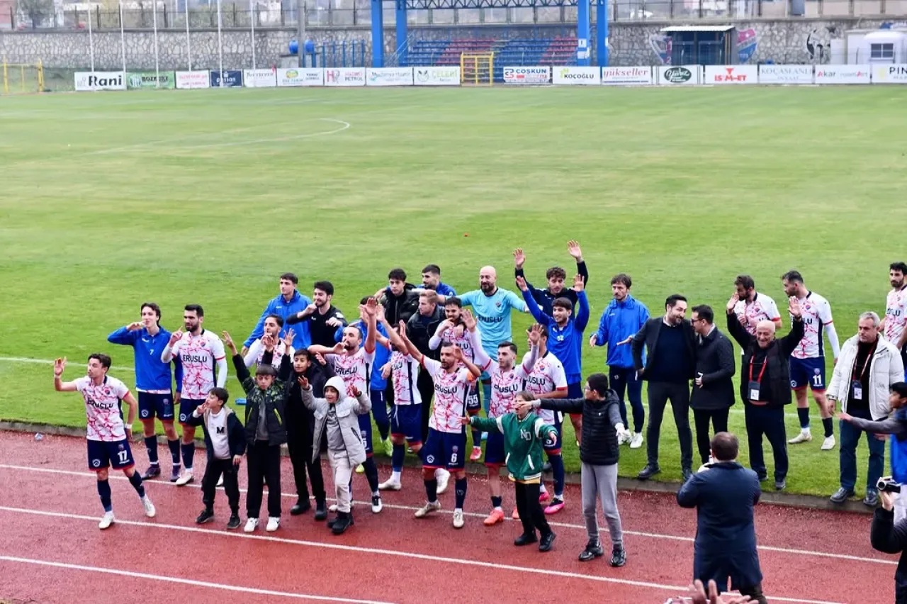 Mustafakemalpaşa Belediyespor Saha Teriyle Galibiyeti Getirdi Mustafakemalpaşa Belediyespor Saha Teriyle Galibiyeti Getirdi