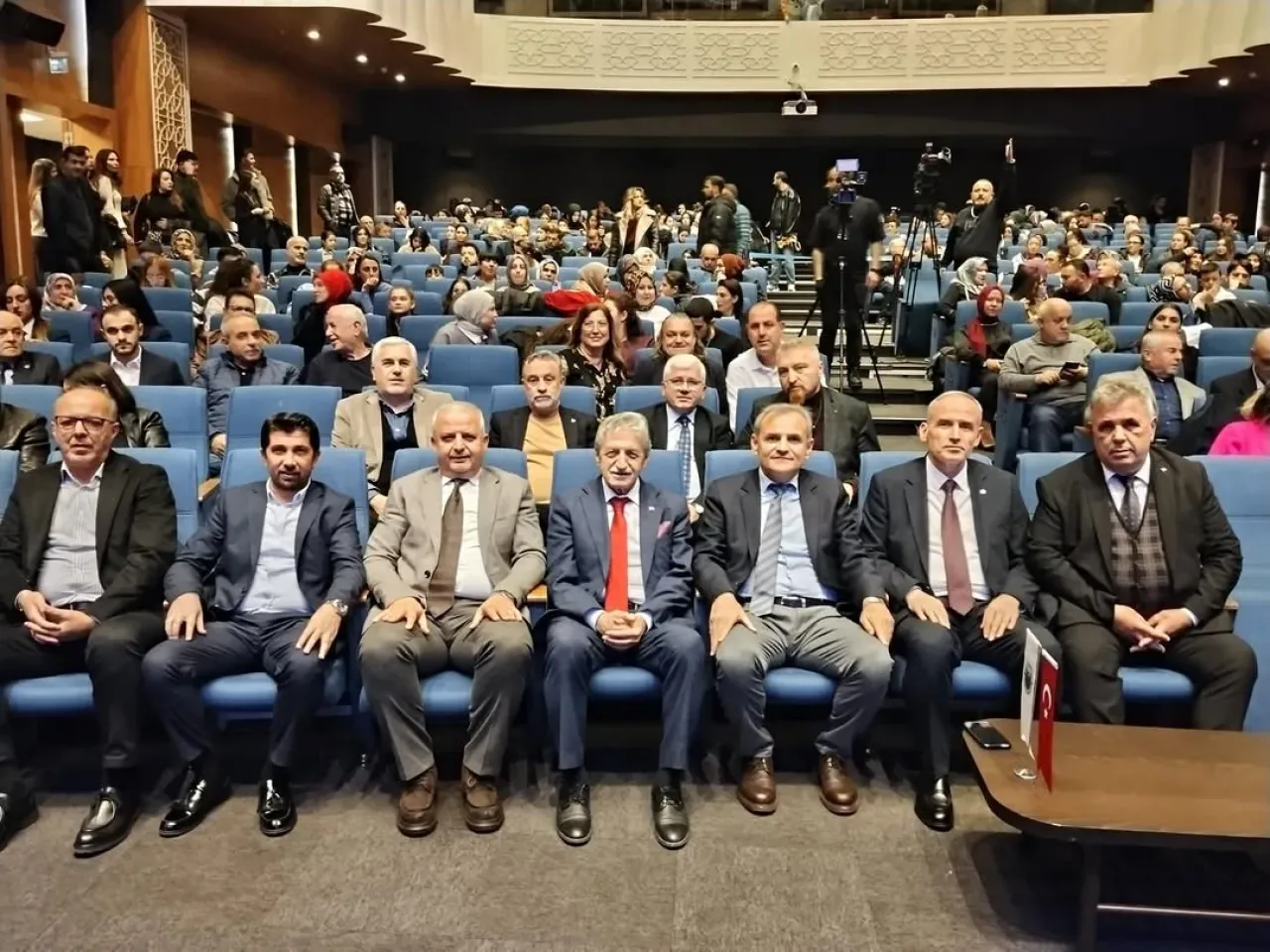 Esenler Rumelililer Derneği Gençlik Şöleni'ne Yoğun Katılım Esenler Rumelililer Derneği Gençlik Şöleni'ne Yoğun Katılım