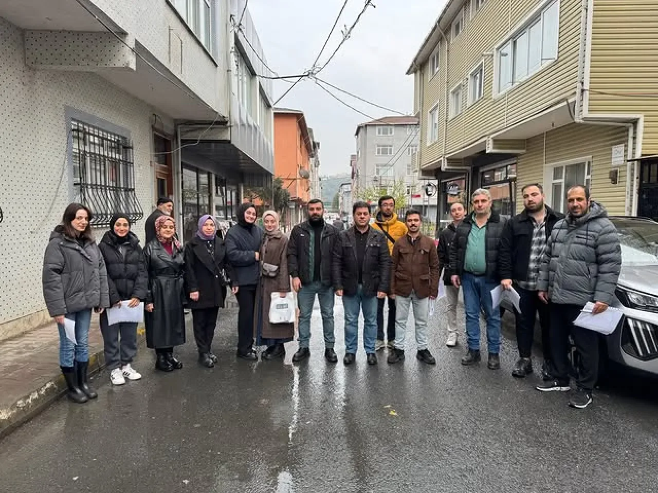 AK Parti Sarıyer Mahalle Teşkilatları Üye Çalışmalarını Sürdürüyor AK Parti Sarıyer Mahalle Teşkilatları Üye Çalışmalarını Sürdürüyor