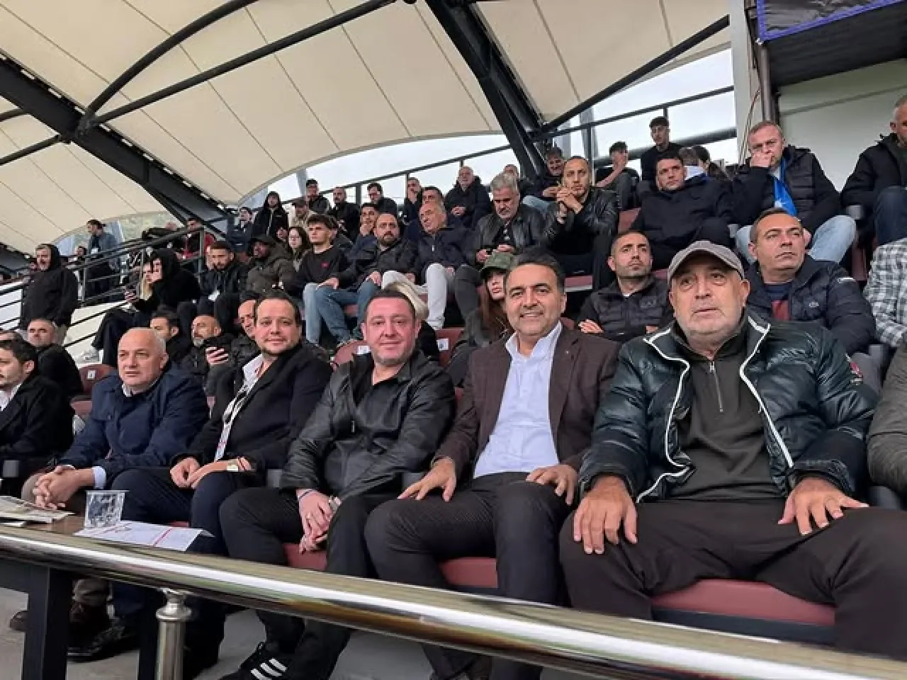 Sarıyer Spor, Bandırmaspor'u 1-0 Mağlup Etti Sarıyer Spor, Bandırmaspor'u 1-0 Mağlup Etti