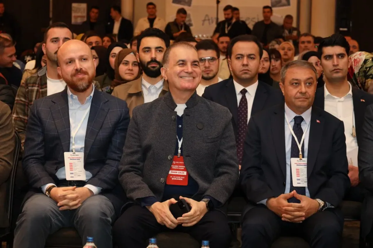 AK Parti'den Gençlik STK'larına "Geleceğin İradesi" Vurgusu AK Parti'den Gençlik STK'larına "Geleceğin İradesi" Vurgusu
