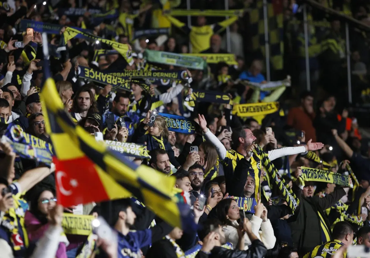 Fenerbahçe Taraftarına Stat Kapıları Yarın Açılıyor Fenerbahçe Taraftarına Stat Kapıları Yarın Açılıyor
