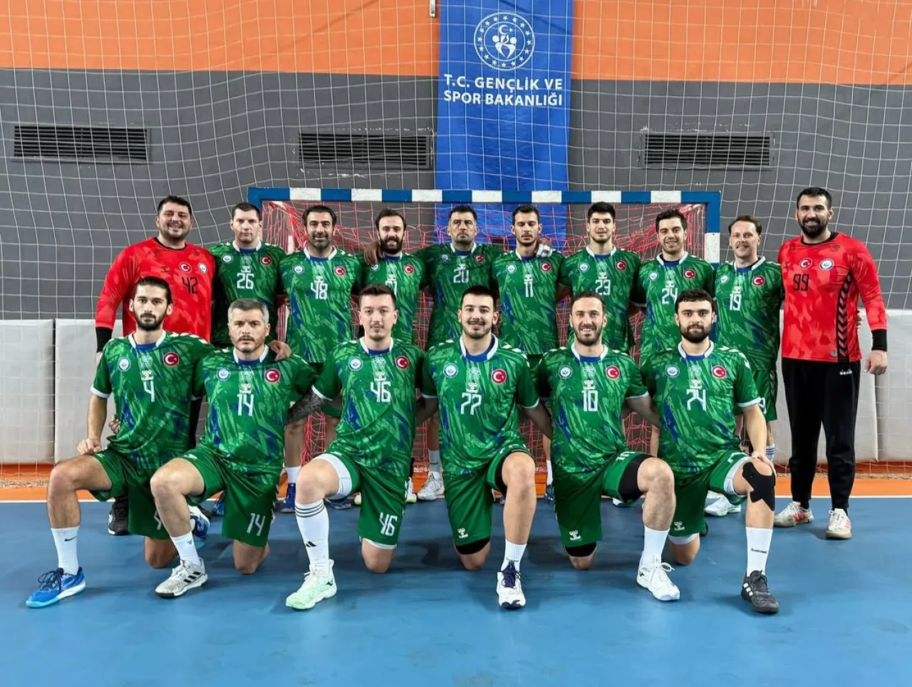 Bursa Nilüfer Belediyespor Hentbol A Takımı Galibiyet Sevinci Yaşadı Bursa Nilüfer Belediyespor Hentbol A Takımı Galibiyet Sevinci Yaşadı