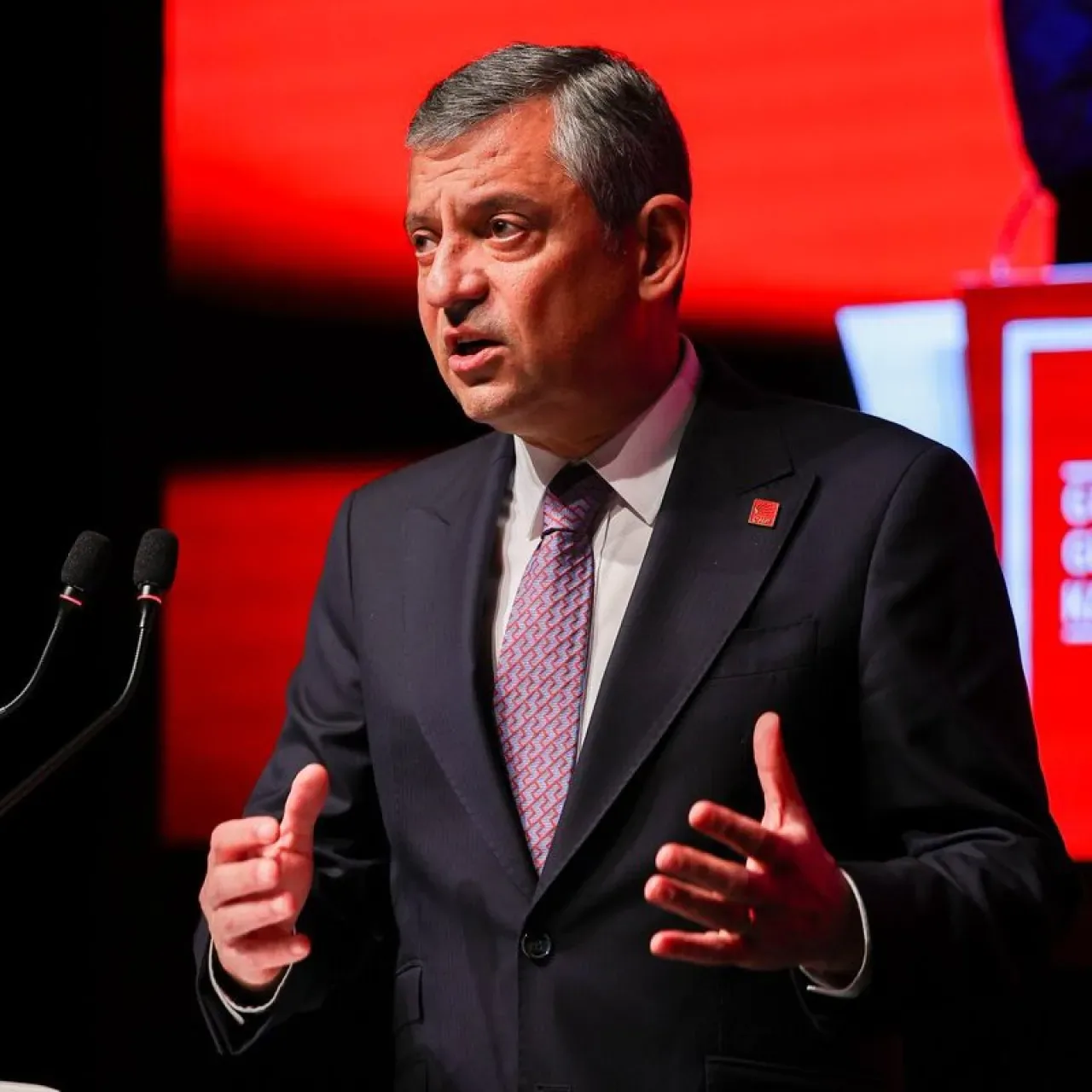 CHP'nin 39. Olağan Kurultayı'nda Parti Meclisi ve Yüksek Disiplin Kurulu Üyeleri Belirlendi CHP'nin 39. Olağan Kurultayı'nda Parti Meclisi ve Yüksek Disiplin Kurulu Üyeleri Belirlendi