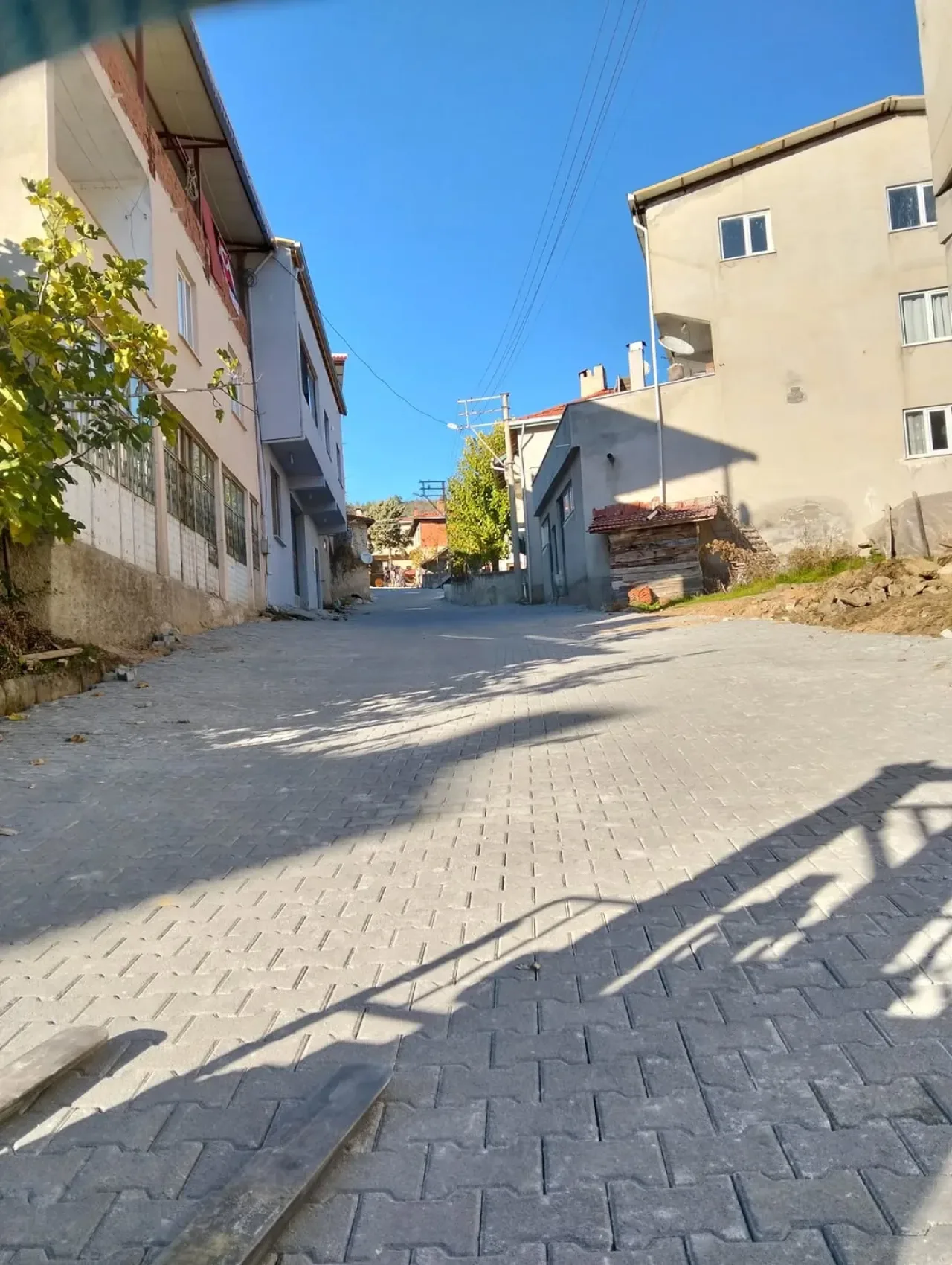 Bursa Orhaneli'nde Göynükbelen Mahallesi'nin Yolu Parke Taşı ile Kaplandı Bursa Orhaneli'nde Göynükbelen Mahallesi'nin Yolu Parke Taşı ile Kaplandı