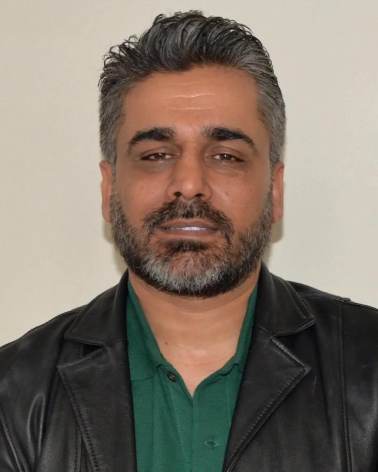 Ali Evrensel İsimli İçerik Üreticisi, Firari ve Çift Cinayet Zanlısı Çıktı Ali Evrensel İsimli İçerik Üreticisi, Firari ve Çift Cinayet Zanlısı Çıktı
