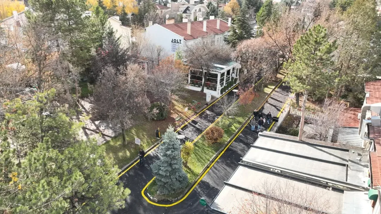 Çankaya'da Uğur Denizhan Parkı Yürüyüş Yolu Yenilendi Çankaya'da Uğur Denizhan Parkı Yürüyüş Yolu Yenilendi