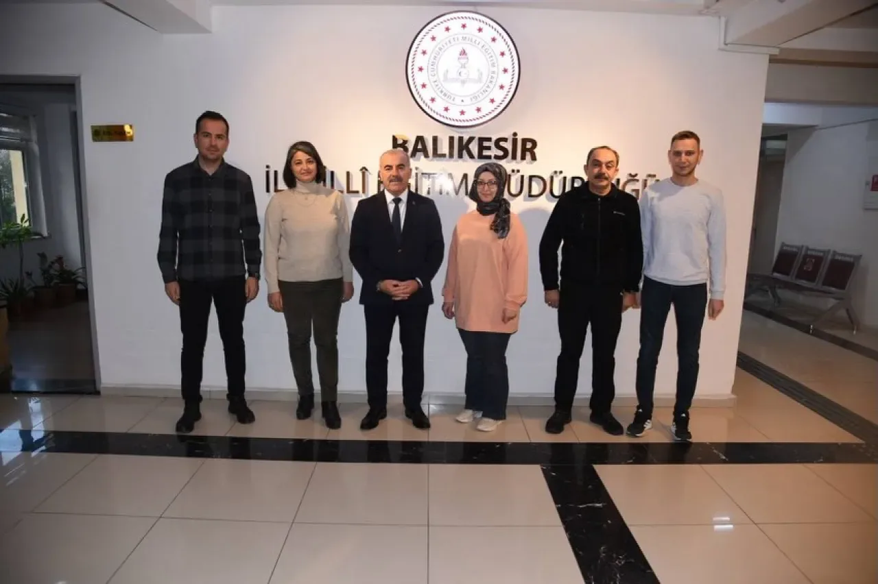 Balıkesir İl Milli Eğitim Müdürü Murat Demir, Ankara'da Genel Müdür Yardımcılığı Görevine Atandı Balıkesir İl Milli Eğitim Müdürü Murat Demir, Ankara'da Genel Müdür Yardımcılığı Görevine Atandı