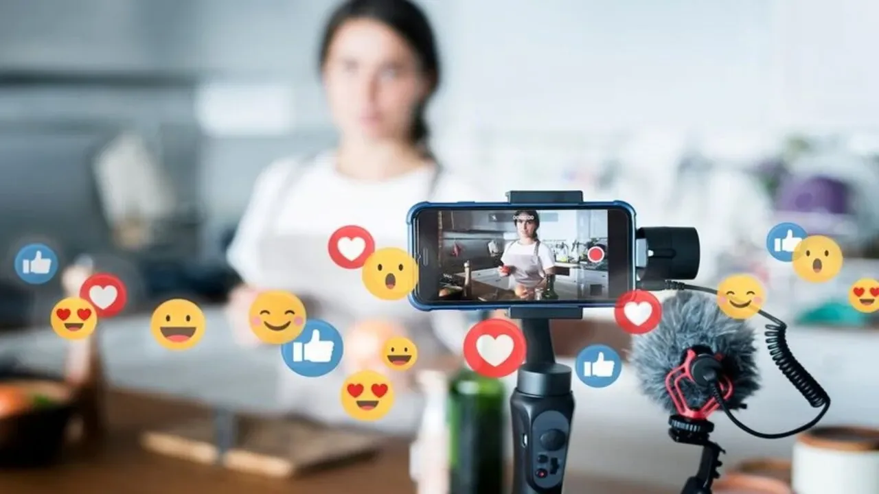 Influencer Ekonomisi Büyüyor: Mini Holdinglere Dönüşen İçerik Üreticileri Influencer Ekonomisi Büyüyor: Mini Holdinglere Dönüşen İçerik Üreticileri