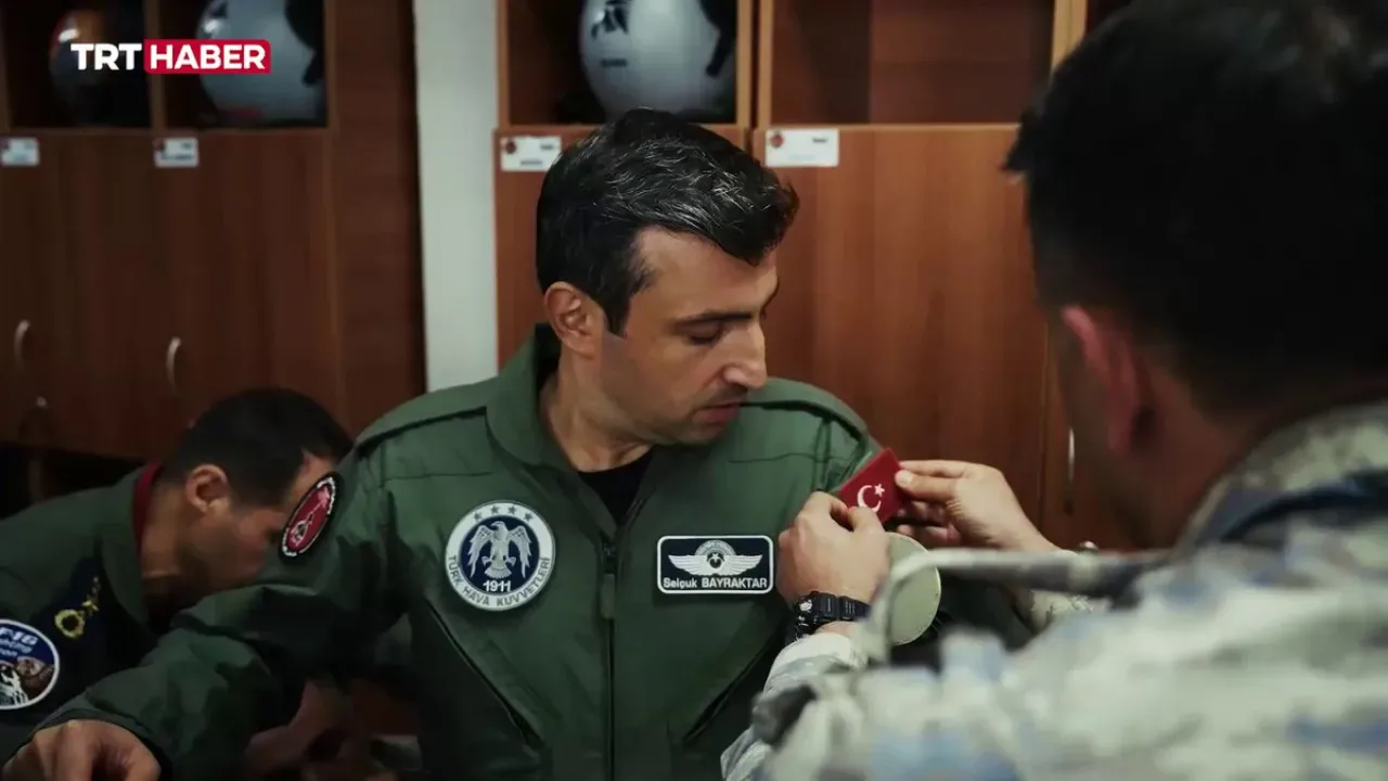 Selçuk Bayraktar, KIZILELMA'nın Tarihi Atışını F-16 Kokpitinden İzledi Selçuk Bayraktar, KIZILELMA'nın Tarihi Atışını F-16 Kokpitinden İzledi