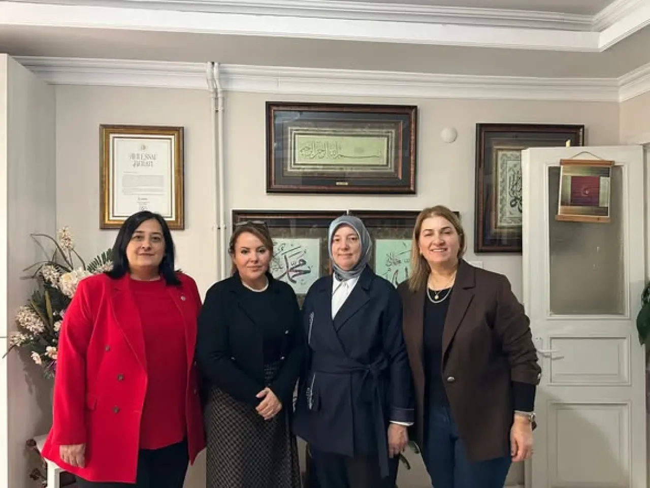 Bursa'nın İlk Kadın Ahisi Emine Elmas, Kültürel Miras Taşıyıcısı Unvanı Aldı Bursa'nın İlk Kadın Ahisi Emine Elmas, Kültürel Miras Taşıyıcısı Unvanı Aldı
