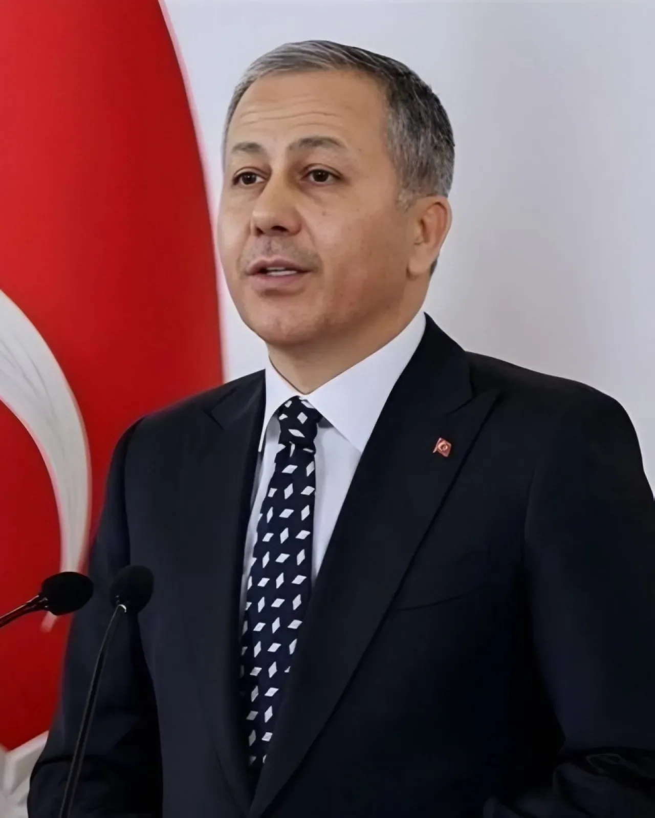 103 Terörist İkna Yoluyla Güvenlik Güçlerine Teslim Oldu 103 Terörist İkna Yoluyla Güvenlik Güçlerine Teslim Oldu